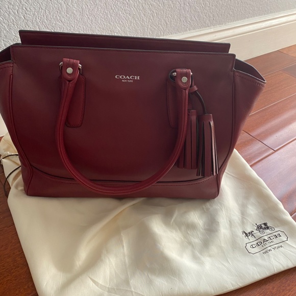 Coach - Picture 2 of 2